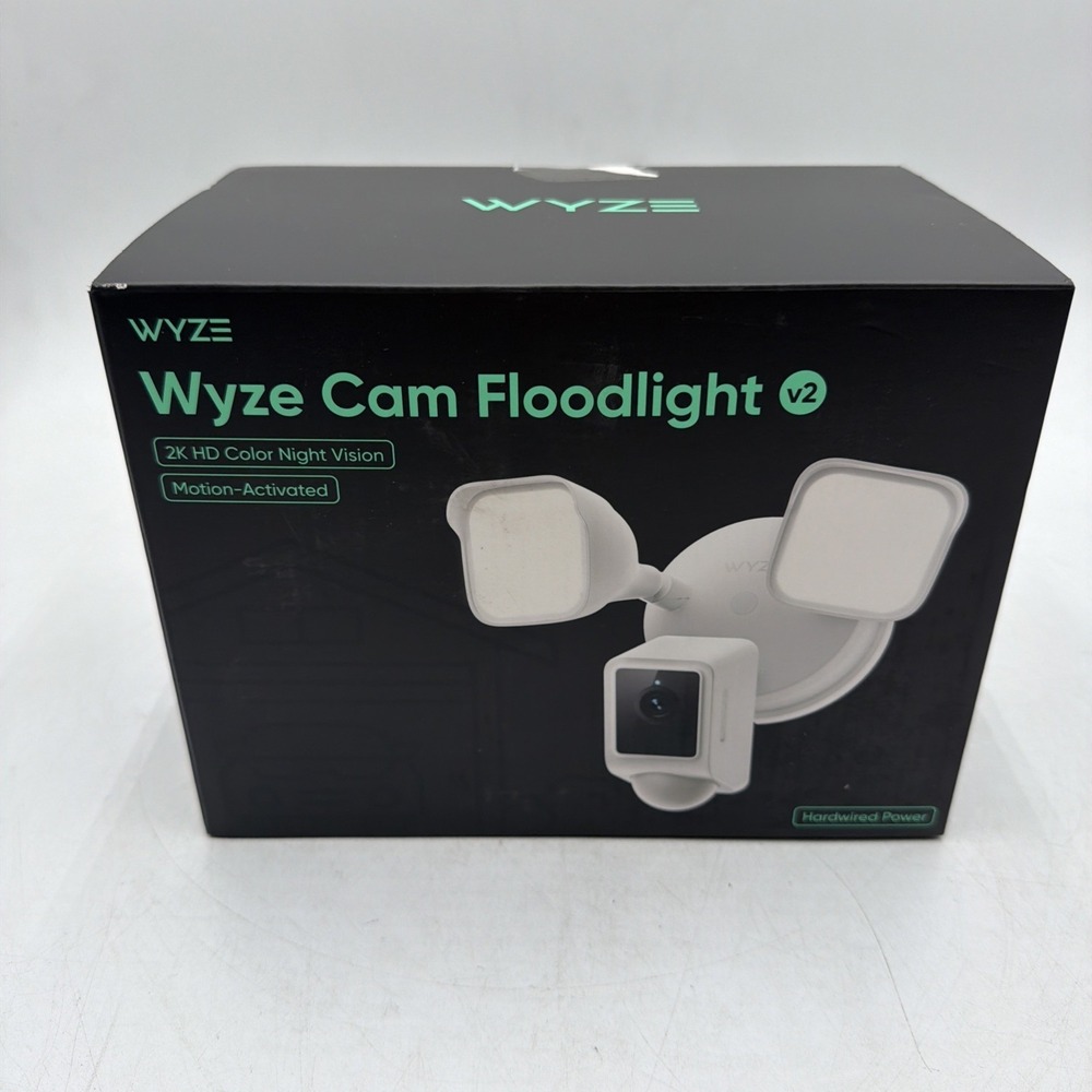 Wyze Cam Floodlight V2 Motion-Activated 2K HD Color Night Vision Camera